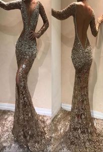 Vintage Sparkly Crystal Prom Evening Dress 2019 Långärmning Deep V Neck Formal Party Gown Sexig slitstävling GlowSR PD835116134