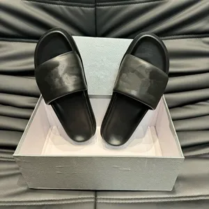 2024 Sandals Slippers Slips Men's Classic Letters Black White Color Slippers Bedoor Doom Indoor Tonching Men's Slippers Sandals 38-44 DD0501