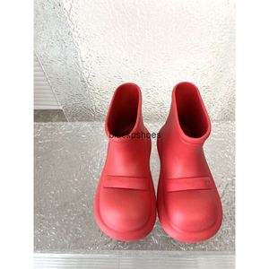 Balencaiiga Balenicass Fall/winter Series New Rain Doll Head Letter Rain Boots Womens Boots Trooper Big Head Rain Boots