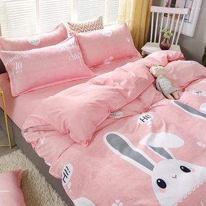 Sängkläder sätter 4st/set tecknad kawaii högkvalitativ set sängfoder täcke täcke kuddar set49