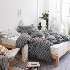Yatak setleri kalite 4pcs set takılmış tabaka yorgan nevres kapağı yastık kılıf yastık sahte yıkanabilir pamuk şerit gri beyaz turuncu