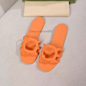 Дизайнерские сандалии женщины, взаимодействующие с Glides Rubber Slippers Ladies Flat Beach Jelly Script Orange Summer Fall Mules Наружный водонепроницаемый роскошь 5.10 03