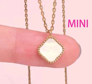 Mini Sweet Clover Necklace Fashion Design for Women Designer Charm. 18K Gold Gioielli di lusso amanti coppia regalo da donna matrimoni