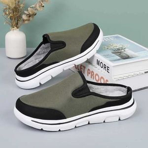 Tênis de vestido homens luxuosos mantêm tênis de inverno quentes leves para mulheres adicionam chinelos de algodão Zapatos de hombre deslize sapatos femininos 240129