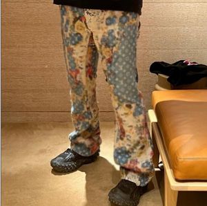 Top -Qualität Frauen Jeans Designer Denim Hosen Leichte Luxus modische Herren Spring Blume Pant American Retro Heavy Industry Paar Street Print Hosen