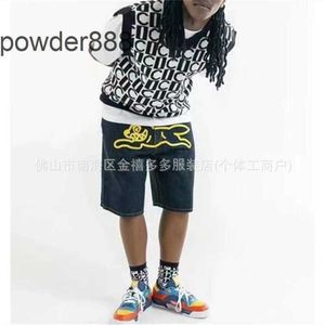 2024 Mens jeans roxos bbc cães voadores shorts jeans vibe hip hop esportes skateboard de 5 pontos de 5 pontos de dança de rua