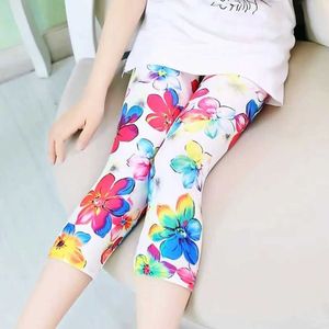 Calças de leggings calças calças primavera/verão menina leite de seda de seda de flor de flor e garotas de joelho gin gging calça de crianças roupas wx5.31