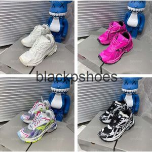 Balencaiiga Balenicass S Sneaker Triple Runner 7.0 Shoes Hottestトラック