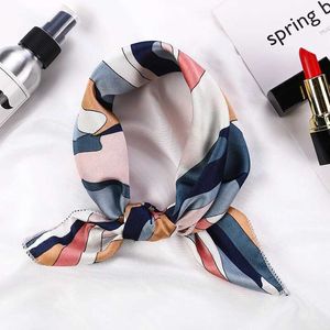 Bandanas Durag Square Silk Sciarpa 2023 Silk Fashion Silk Stampato Smallatta Small Circine Accessori per scioccheo da donna Accessori per scialli da donna J240603