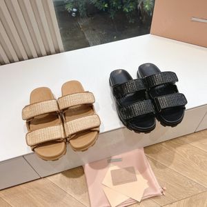 Tasarımcı İlkbahar ve Yaz Hazırlığı Kadın Terlik Slip Nove Slip Kalın Çözilmiş Velcros Sıradan Sandalet Seksi Plaj Kadın Ayakkabıları