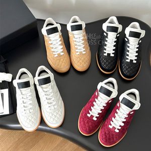 Luxury Designer Lace-Up Tennis Shoes Women Läder Classic Fashion Famous Brand Running Sneakers Athletic Sport Shoe Trainers Casual Shoes Black White With Box
