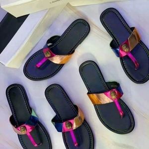 Rainbow Kurt Geiger Sandals Terlik platformu elmas terlik kadınları dikiş lüks gökkuşağı yaz düz dip ekleme sandal tasarımcı slaytlar flip flops