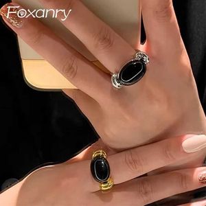 Para pierścieni Foxanry Minimalistyczny srebrny kolor owalny pierścień dla kobiet pary