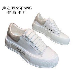 2022NEW JIAQI SPORTS SHOINE ITAILIAN Original Skull Hardware Logo Leather Leather Flat Flat Sole Men039S أحذية داخلية من جلد الغزال Counter Qua9189144