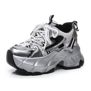 Hochwertige 8 cm neue Luftgitter echte Ledersandalen Sommer Hollow Chunky Sneaker Plattform Wedge Women Comfy Vulcanize Schuhe