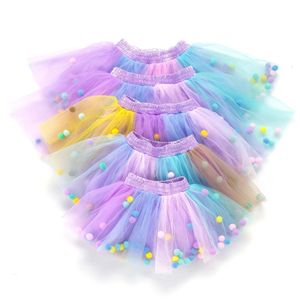 2024 Yeni Varış Bebek Mulity Renkli Tül Tutu Etek Pom Prenses Mini Elbise Çocuk Giyim Pettiskirt Kız Giysileri L2405