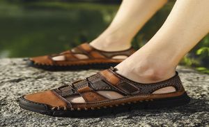 Summer Men039S Sandals Trend حجم كبير فضفاض غير رسمي في الهواء الطلق مضاد للانزلاق ارتداء جديد من الألياف الجلدية Men039S أحذية 5747025