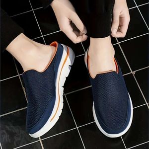 Män avslappnade mesh loafers fasta färg slip-on skor sommarpar lägenheter halva tofflor plus size sandalias zapatos