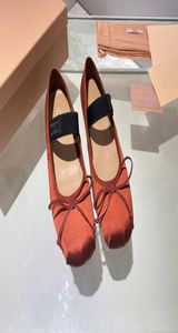 Balet damski designer luksusowe obcasy okrągłe palce platformowe sandały płaskie skórzane sukienki buty buty heakshoes3959604
