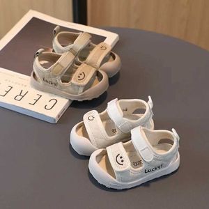 サンダル2017サマー幼稚園靴ベビーソフトで柔軟なサンダル新生児と幼児屋外第一ステップウォーカーWX6.4