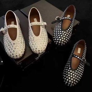 Klädskor fårskinnutgåva nytt äkta läder runda huvudvatten diamantnit med en enda skor kvinnor platt botten balett dansskor kvinnor h240605