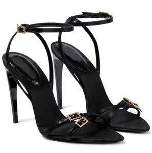 여름 고급 캐시 크레페 새틴 샌들 신발 여성 클로드 특허 가죽 샌들 리아 골드 톤 버클 레이디 하이힐 E2787513