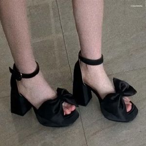Sandały platforma Big Bow for Women Elegancka impreza wysokie obcasy kobiety 2024 czarne modne buty buty buty damskie sandał