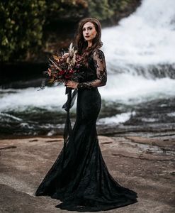 Gotycki styl czarna koronkowa syrenka ślubna suknie ślubne długie rękawowe sukienki ślubne w obrocie w obrocie vintage sukienka panny młodej na zamówienie 2023