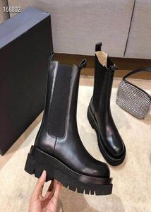 2022 New Women Luxurys Designer Boots Heels Luxurys Laxurys Ladies Cankle Boot Fashion Womens الخريف الشتاء منصة الجلود الجلدية 2352574