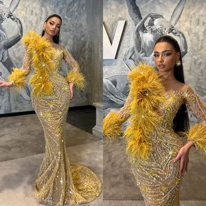 Modern Feather Luxurious Prom Dresses Crystal Long Sleeve Beaded aftonklänning Custom Made Sequined Beaded Celebrity Party Gown