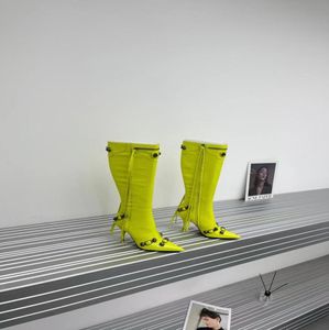2022 Cagole Boots Metal Nail يمكن أن يطلق على year039s أجمل نمط البوب ​​لا اختيار الساق جميع 4 4 ألوان توجيه الموضة 2043861