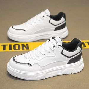 Sneaker 2024 Summer Men White Black Scarpe maschi in pelle maschio Casualmente Leisure Fashion Sports Zapatillas Hombre