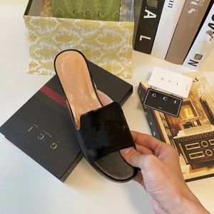 Slippers 2024 مصمم أحذية كلاسيكيات النعال الأصلي 100 ٪ من الصوف متسكع