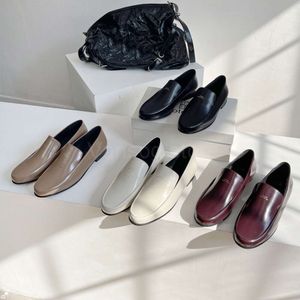 Toteme loafers designer klänning skor mode klassisk läder toppkvalitet plattskor kontor gångskor