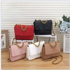 2022 Brand Designer Women Fashion Messenger Bags Korean Wide Occiglia a tracolla stampato Bages di grande capacità Bagi popolari Christmas 257e