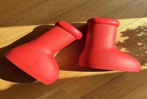 Big Boy Red Boots 2023 남성 여성 두꺼운 하단 부끄러움 부티 고무 플랫폼 부트로 패션 Astros Boy Size Box Shoe Rain Accessories4456191