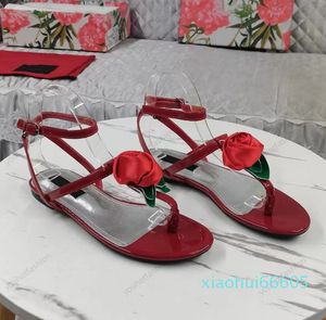 Summer Fashion Sandals 2024 Summer Luxury Beach Leisure Designer Slippers