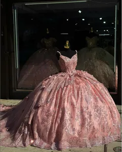 Sparling Znakomite różowe 15 sukienki Quinceanera Elegancka aplikacja Strappy Party Sukienka 2024 ciężki tiulowy tiul wieczór