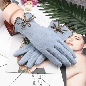 Five Fingers Gloves Women Winter Keep Warm Touch Screen Plus Velvet Inside Cashmere Bow Female Elegant Gloves Japanese Style Cute Lovely Solid G240529