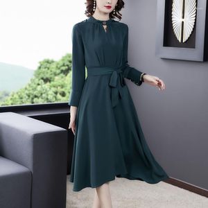 Vestidos casuais 2023 outono inverno estilo coreano temperamento vestido senhoras cintura fina rendas meados de comprimento escritório senhora vestidos