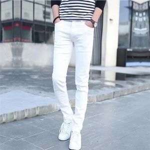 Modne białe dżinsy dla młodych mężczyzn Spodnie mężczyzn Casual Slim Proste Spodni Denim223p