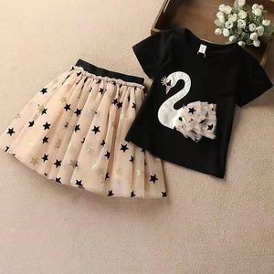 Conjuntos de roupas bebê menina verão manga curta camiseta estrela saia 2 pc crianças cisne tops algodão crianças roupas ternos