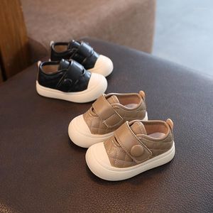 İlk Yürüteçler Toddler Boy Boy Pu PU Deri Sıradan Ayakkabı Bebek Nefes Alabilir Yürüyüş Moda Katı Çocuk Spor ayakkabıları kaymaz kız