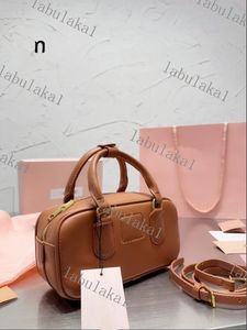 2023 fashion Vintage wander Bag Totes Designer Luxury Handbags with Leather Strap Women Shoulder Crossbody Bag Lady Pillow Purses HoBo with dustbags