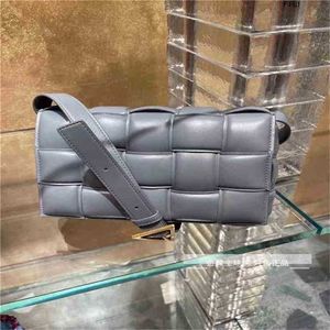 Kassetten Crossbody Bag Bottegvenets gewebt 7A handgefertigtes Ziegelstein HABEV64KEQSJ