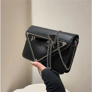 새로운 핸드백 캐주얼 패션 디자이너 가방 상단 조개 껍질 가방 고급 디자인 체인 가방 지갑 여성 가방