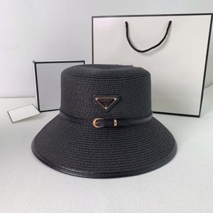 Masowe mężczyźni Cap Designer Hat Słomaż Nowy dżentelmen czapka Najwyższej jakości mężczyzn i damski kapelusz słoneczny odpowiedni na wiosnę i lato