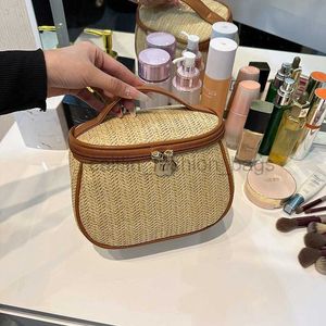 Totes Portable straw women's makeup storage bag linen zipper large capacity bathroom wash portable travel wallet caitlin_fashion_ bags