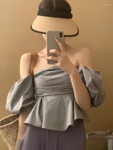 Kvinnors blusar koreanska mode från axelblus Kvinnor Designer Low Cut Puff Sleeve White Crop Shirt Corset Beach Holiday Chiffon 2023