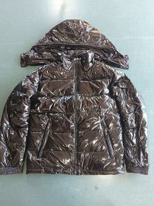 Mens Down Jacket Puffer Coats Winter Stylist Coat Parka huva tjocka kvinnor Fjäder Vindtät Ytterkläder Kallt skydd Badge dekoration Multicolor Size XS-3XL